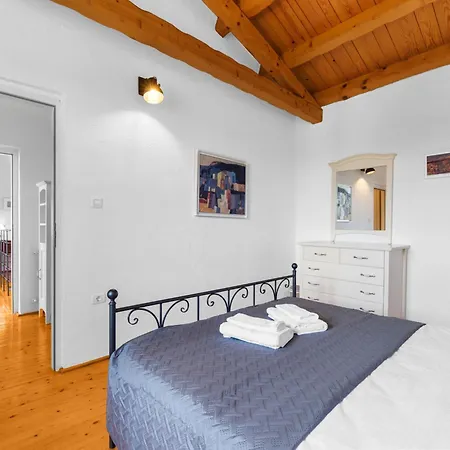 Habibi By Interhome * Buzet